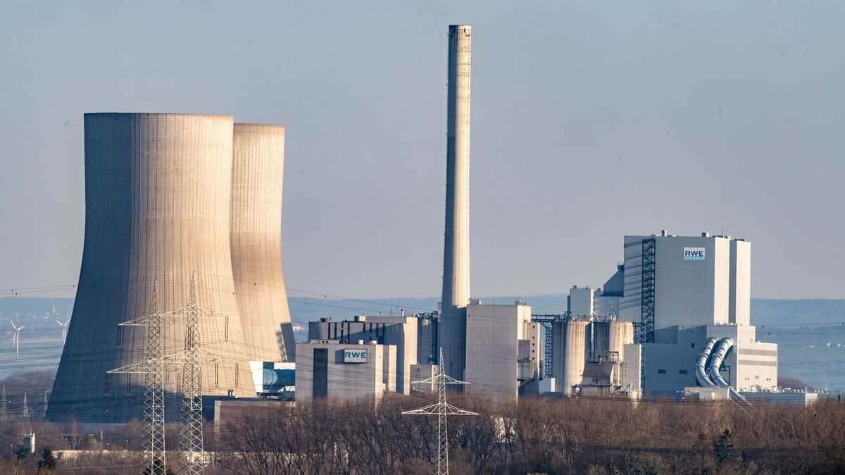 Británie obnovila provoz zastaralé uhelné elektrárny kvůli cenám plynu